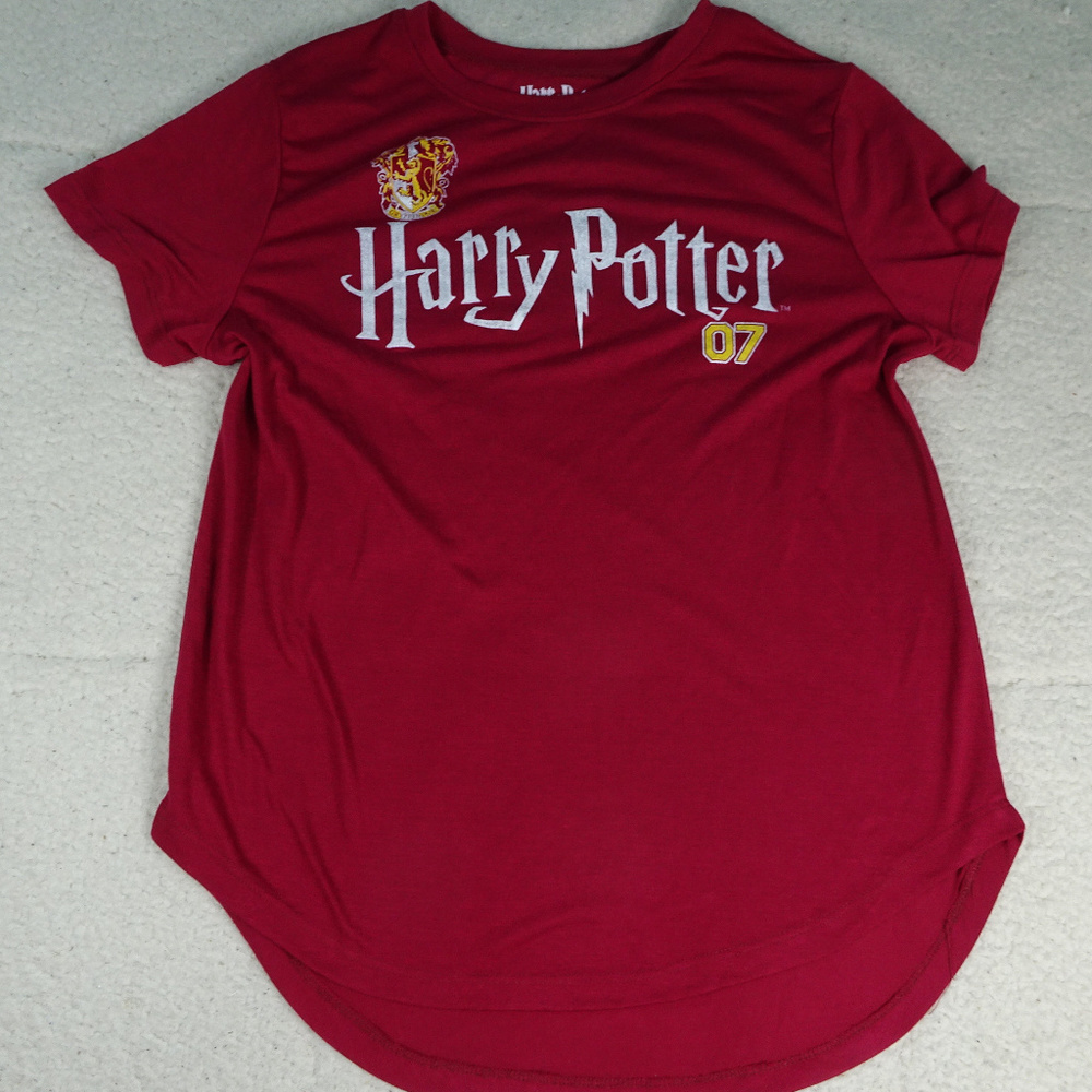 Harry Potter Gryffindor Red Shirt Large
